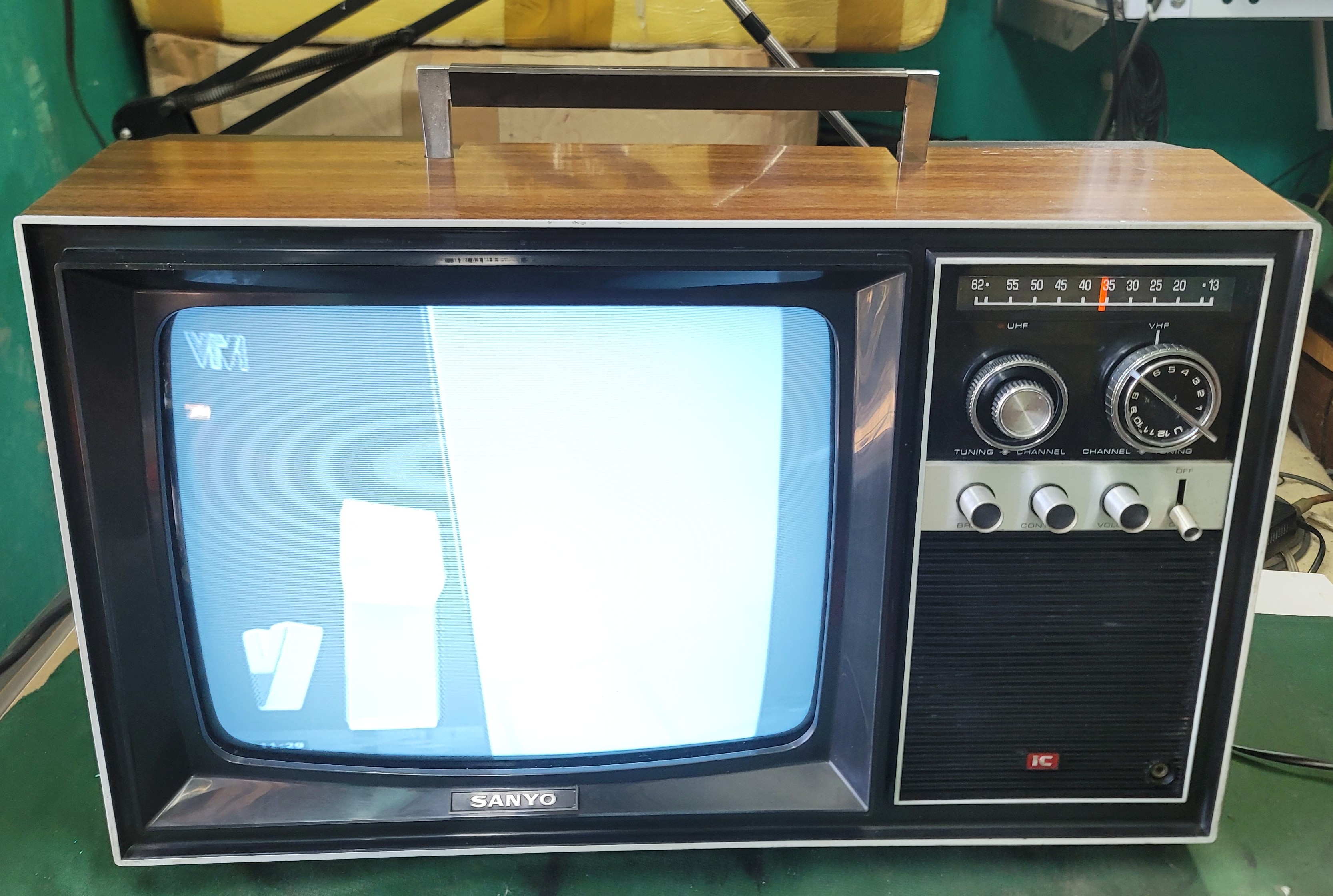 TV SANyO - 14 T303U- Chất cổ đấu Nhật
