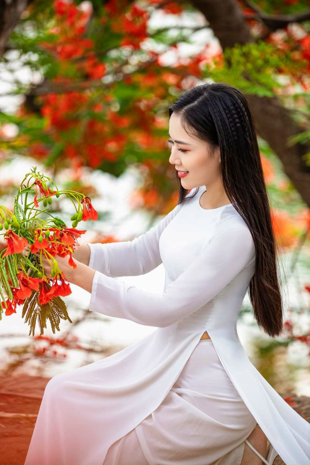 Áo dài trắng 4 tà - áo dài thúy linh