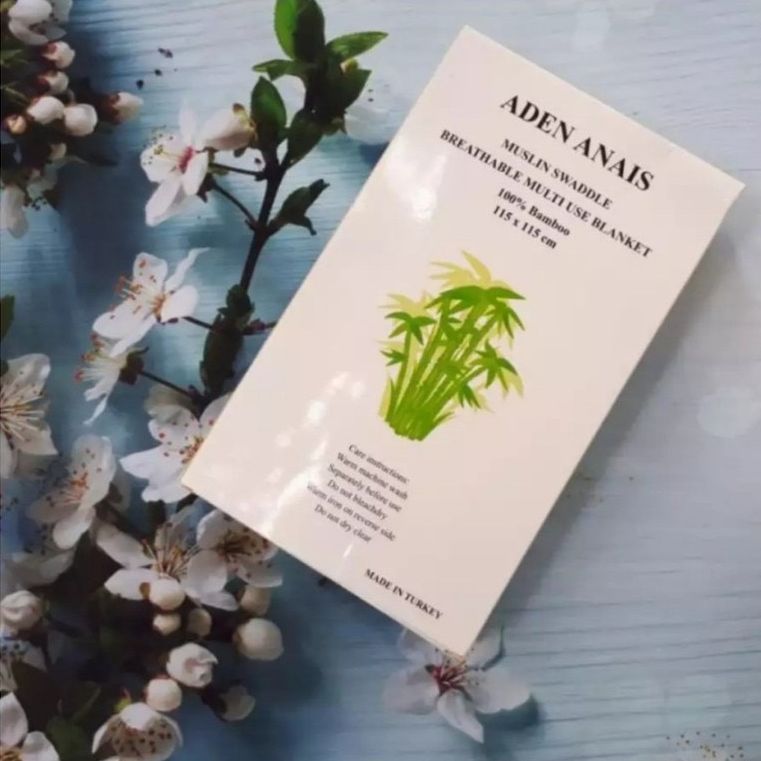 Khăn tắm hộp 2 cái sợi tre KT 1m2x1m2 cho bé sơ sinh. Hộp quà mẫu trái tim.