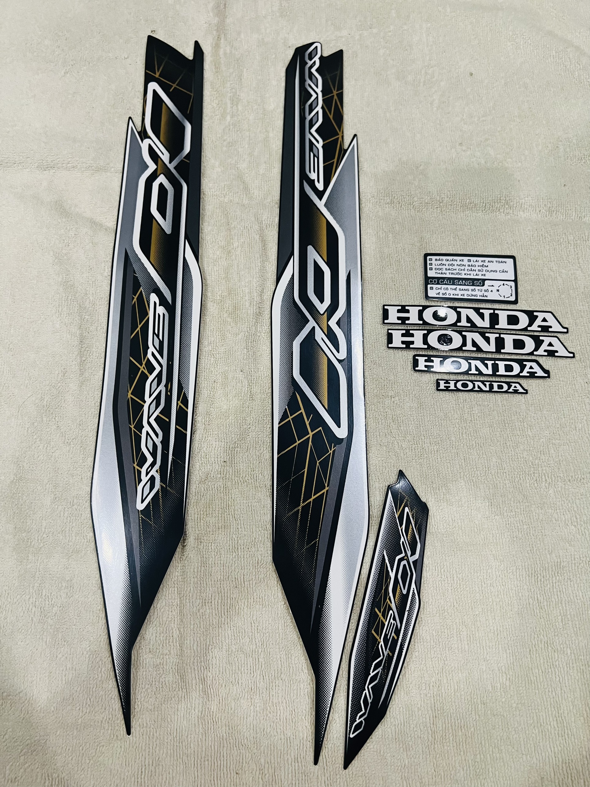 Bộ tem decal dán xe máy honda wave a 2024 wave anpha wave alpha màu vàng đen zin thái siêu đẹp