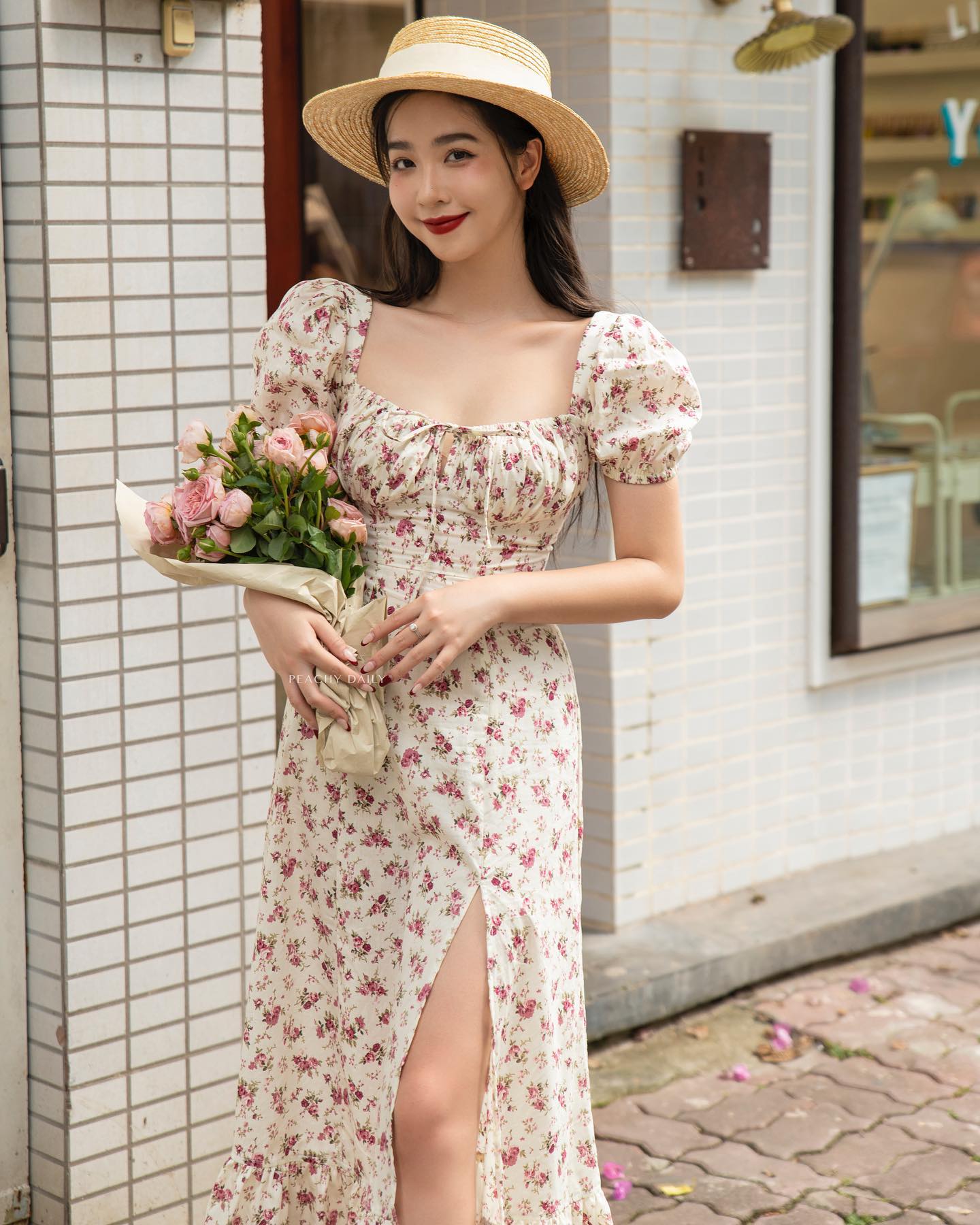 Váy hoa thiết kế dáng dài cổ vuông tay bồng chất liệu vải thô The Peachy- Rosie Dress