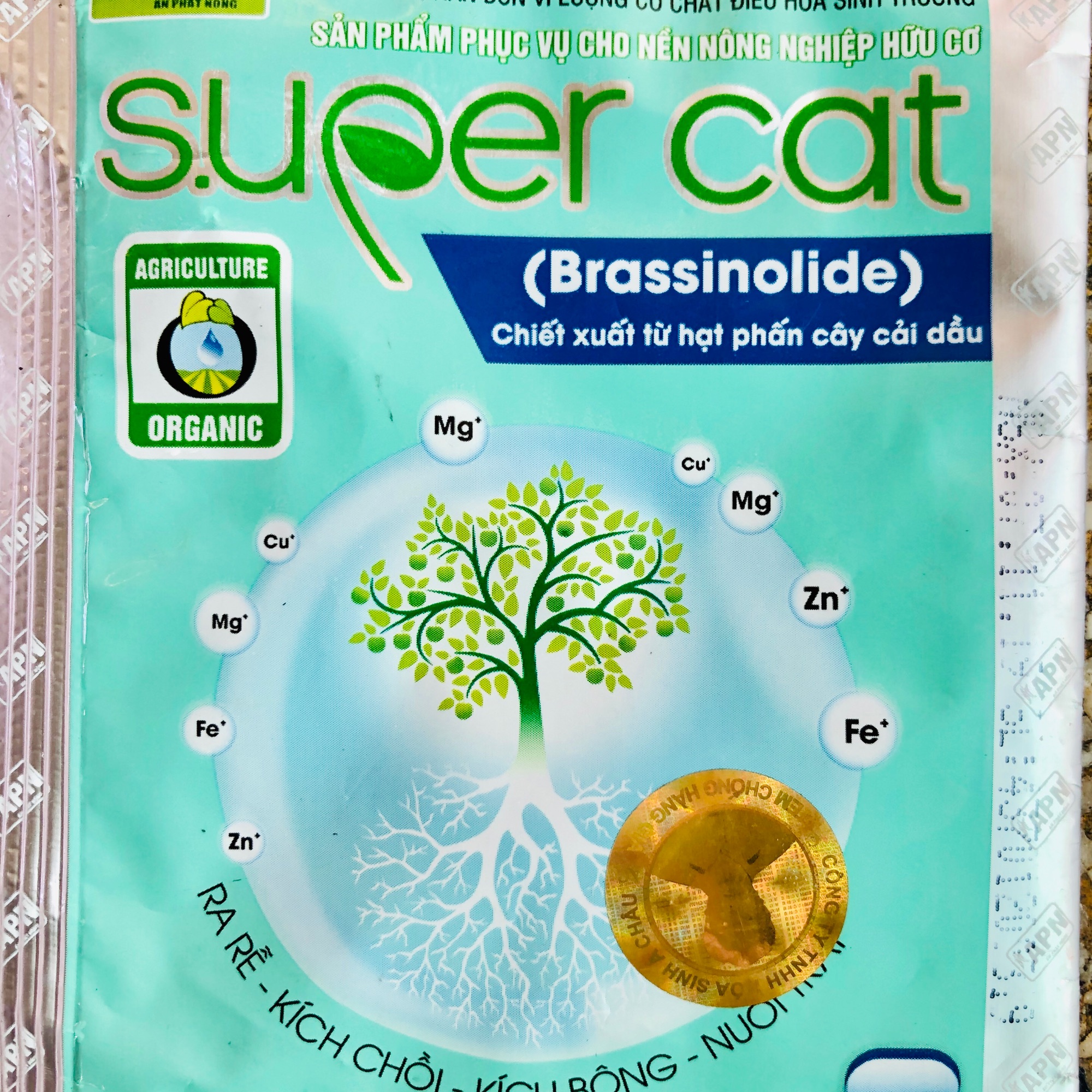 Phân bón lá Super Cat - Biến vàng thành xanh