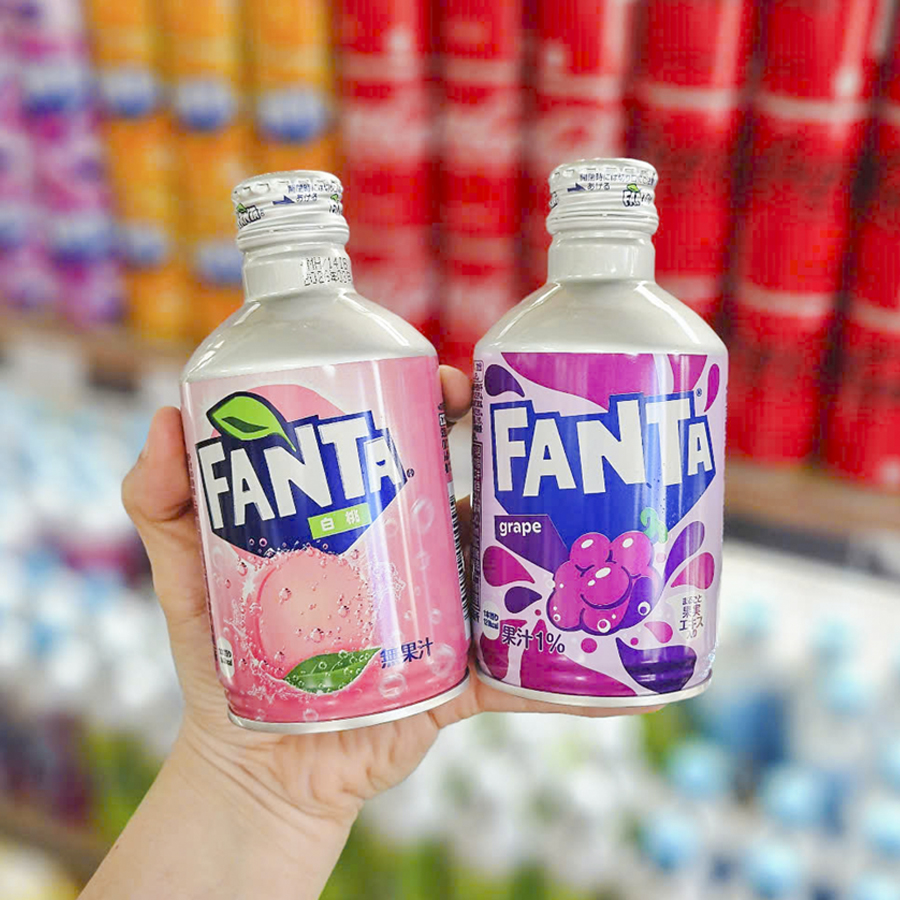 Fanta vị nho & đào trắng có gas lon nhôm nắp vặn 300mL