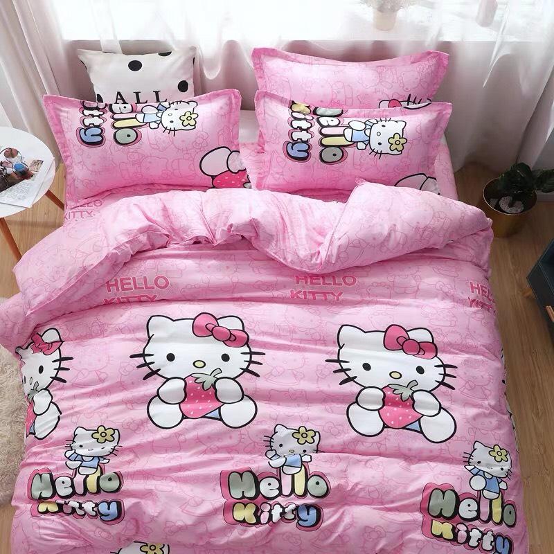 Bộ ga và 2 vỏ gối Cotton Poly Mẫu KITTY THIÊN THẦN Cho Bé Yêu