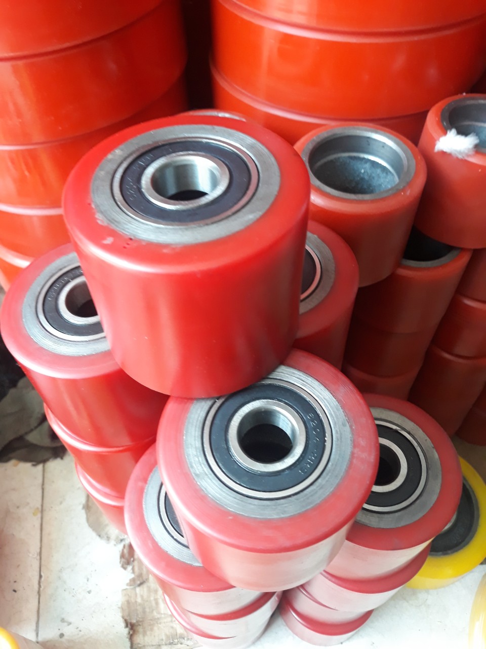 [HCM]Bộ 4 cái Bánh Xe Nâng Tay 70x80 bạc Đạn 6204