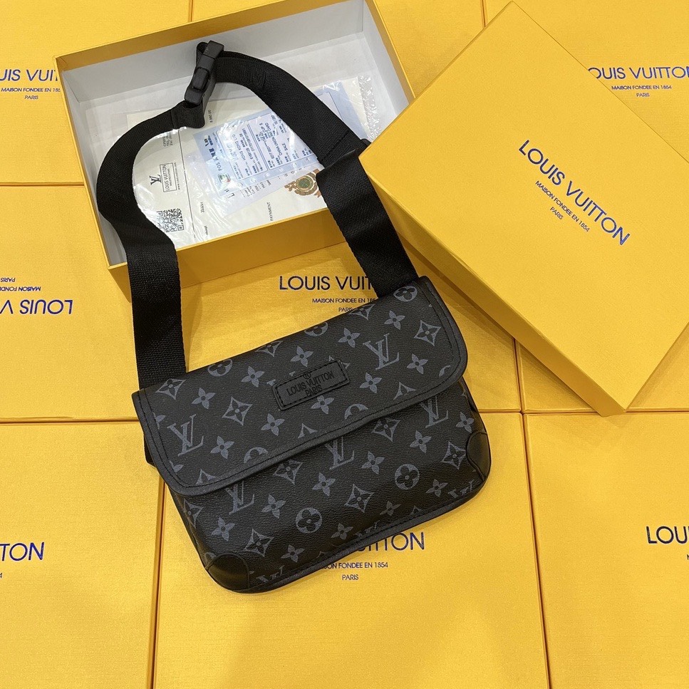 Túi đeo chéo nam Louis Vuitton siêu cấp