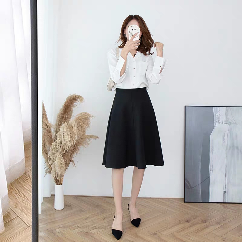 Chân váy xòe màu đen basic size tương đương S - CV126 - Black Skirt