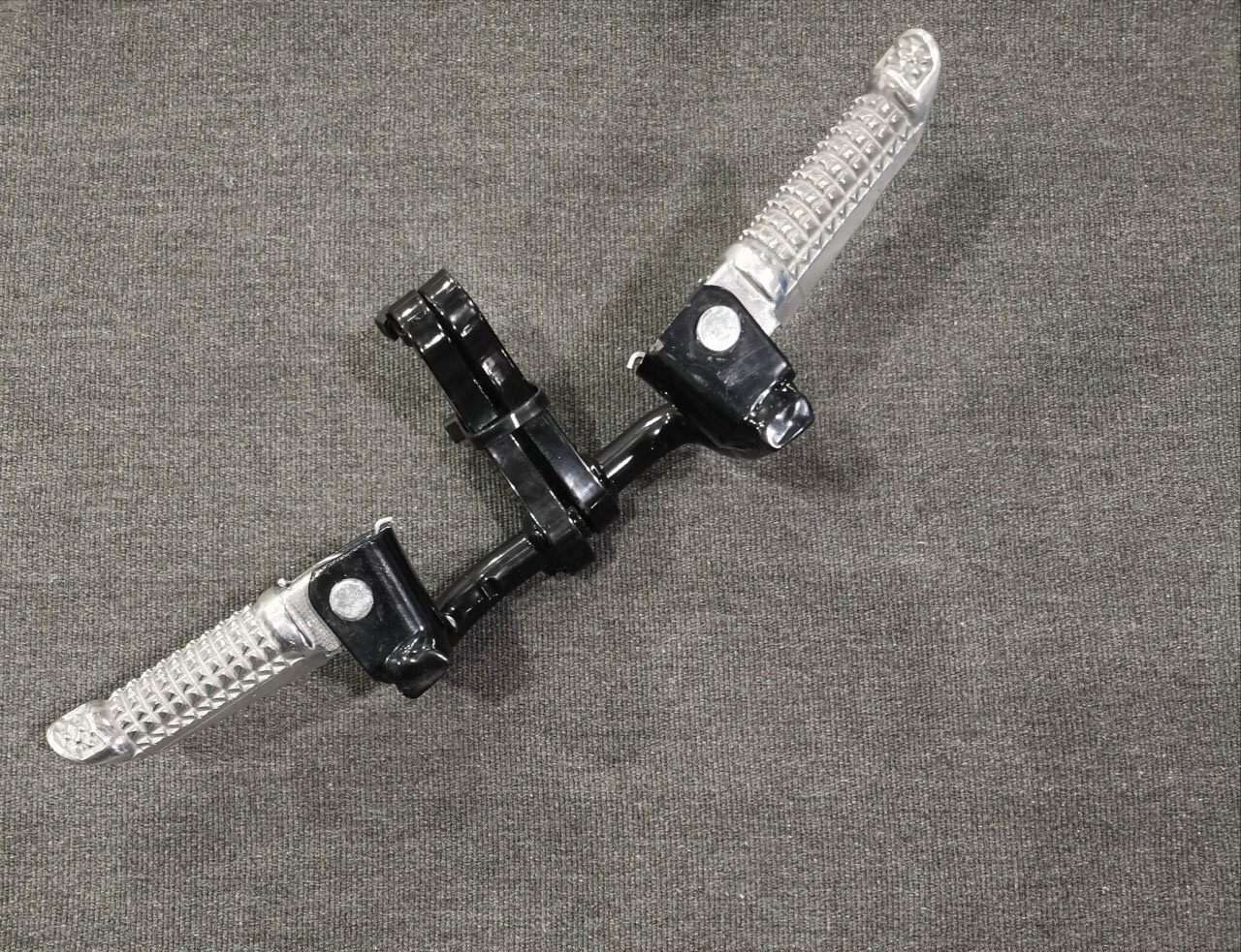 Bộ gác chân trước xe Raider