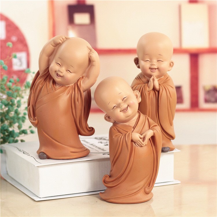 Tượng chú tiểu áo vàng yêu đời size 17cm