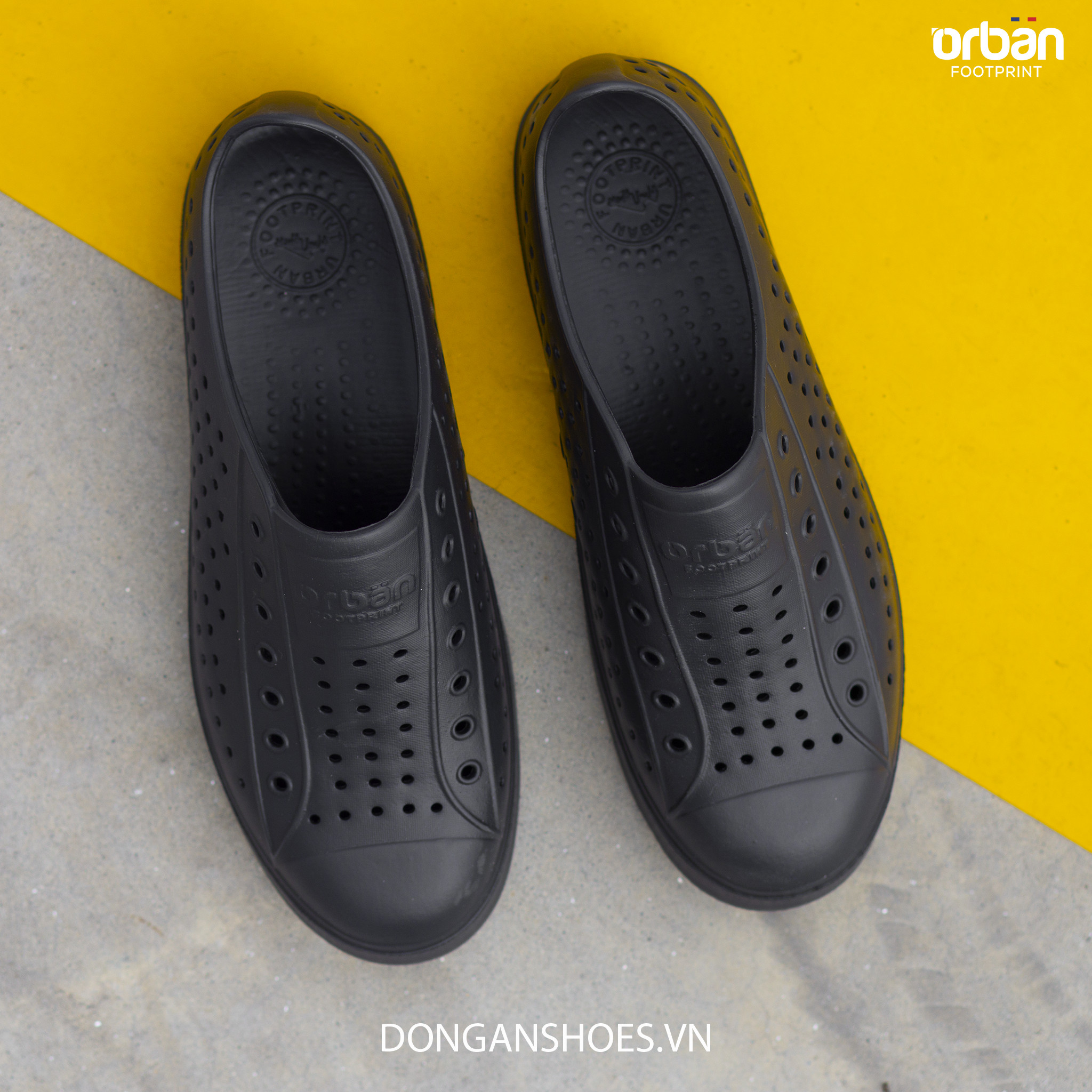 Giày nhựa đi mưa, giày đi biển, giày siêu nhẹ Urban đen full