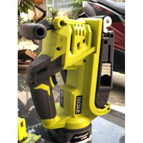 Máy chà nhám ryobi r18bs