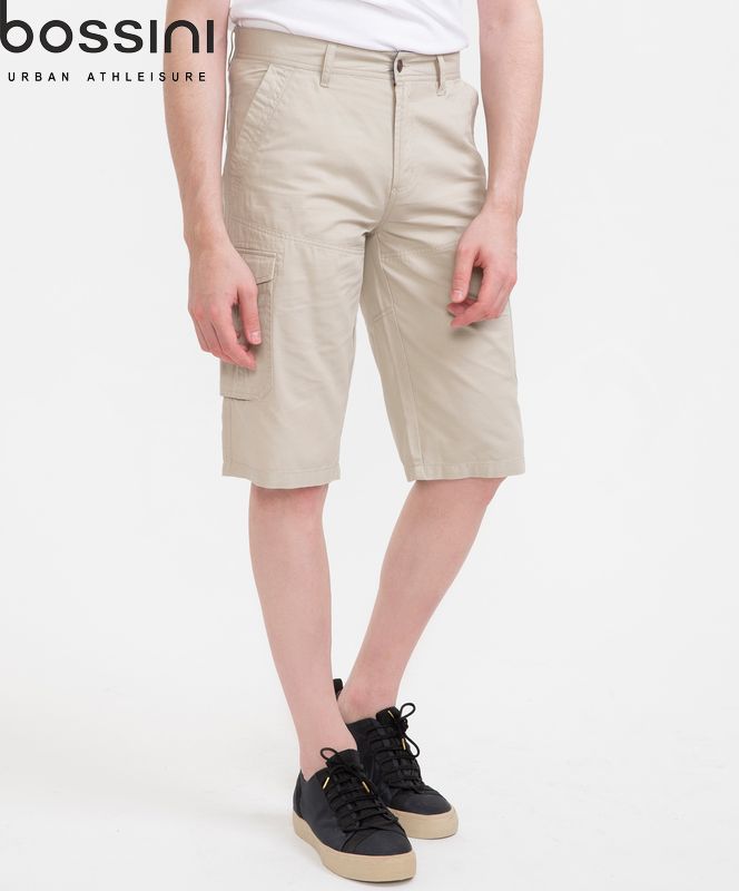 Quần short kaki có túi hộp 2 bên nam Bossini 611216000