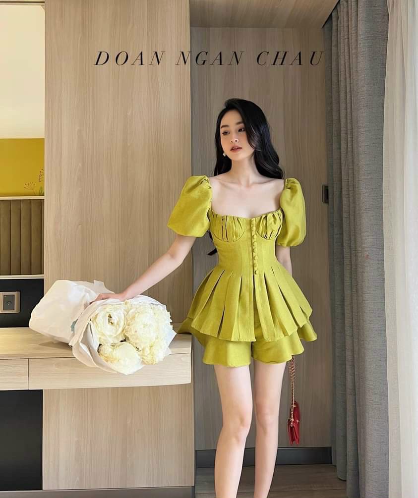 Set áo peplum xếp li kèm quần short