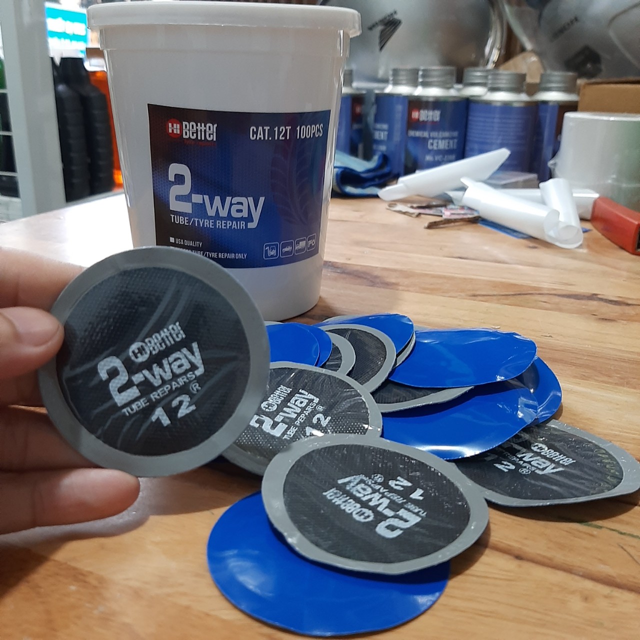 Hộp 100 miếng vá lốp 2way12 kích thước 60mm