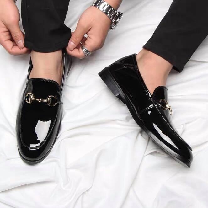 Giầy lười xích trơn da bóng nam