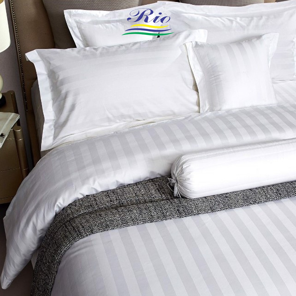 Bộ Ga Và Vỏ Gối RIOTEX Trắng Sọc Chất Liệu Cotton T300 Không Xù, Thấm Hút Cho Khách Sạn, Nhà Nghỉ, Spa (Gồm 1 Ga Bo Chun, 2 Vỏ Gối Nằm)