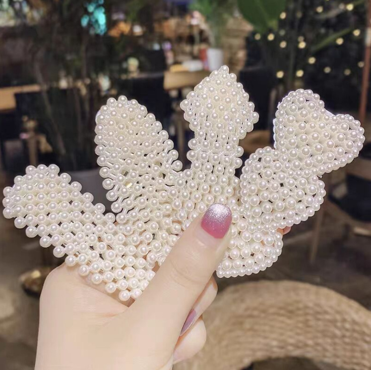 1 cây Kẹp bấm tóc mái ngọc trai nhân tạo dán ( giao ngẫu nhiên )