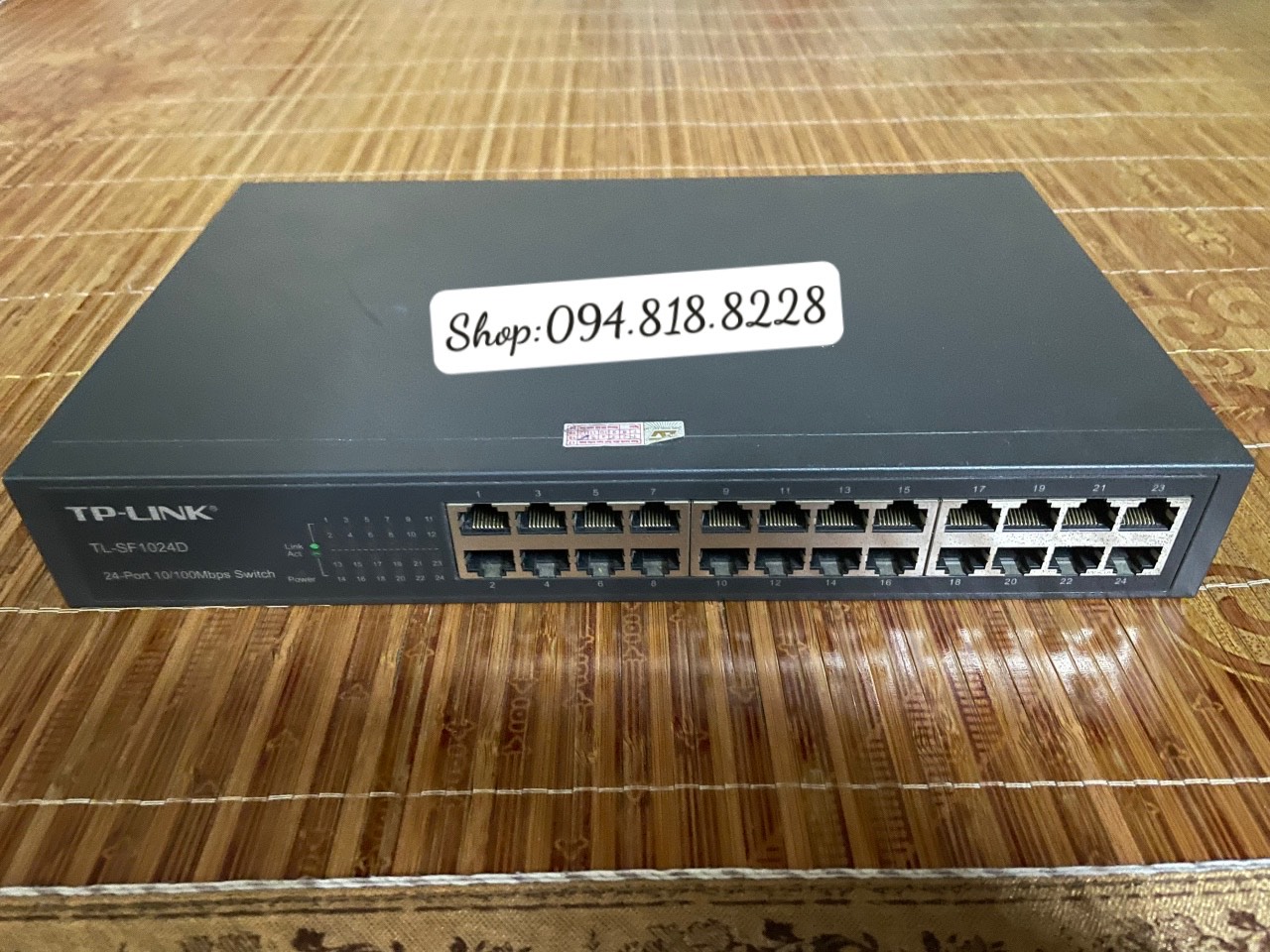 Switch tp-link chia tín hiệu 24 cổng