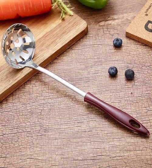 Vá múc canh có lỗ inox 304 cán vân gỗ