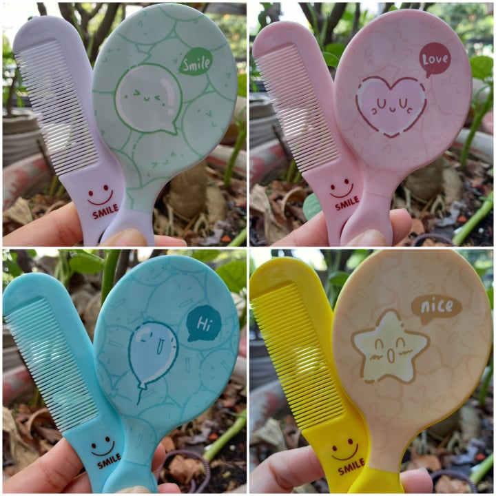 Gương mini bỏ túi có cán cầm kèm lược
