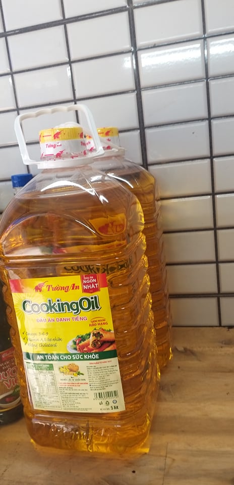 Dầu thực vật Tường An Cooking Oil can 5 lít