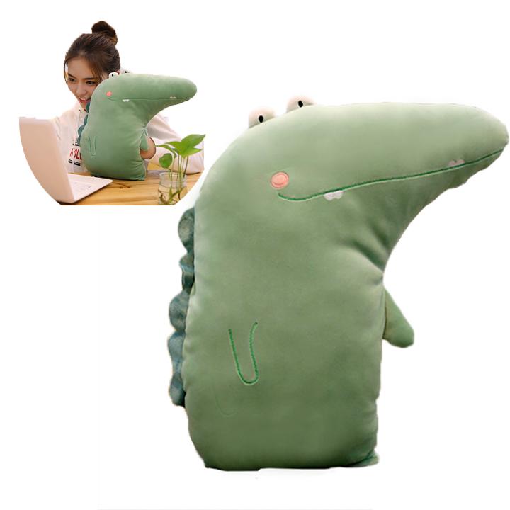 Gấu Bông Trang Trí Và Giữ Ấm Tay Hình Cá Sấu 30*40CM