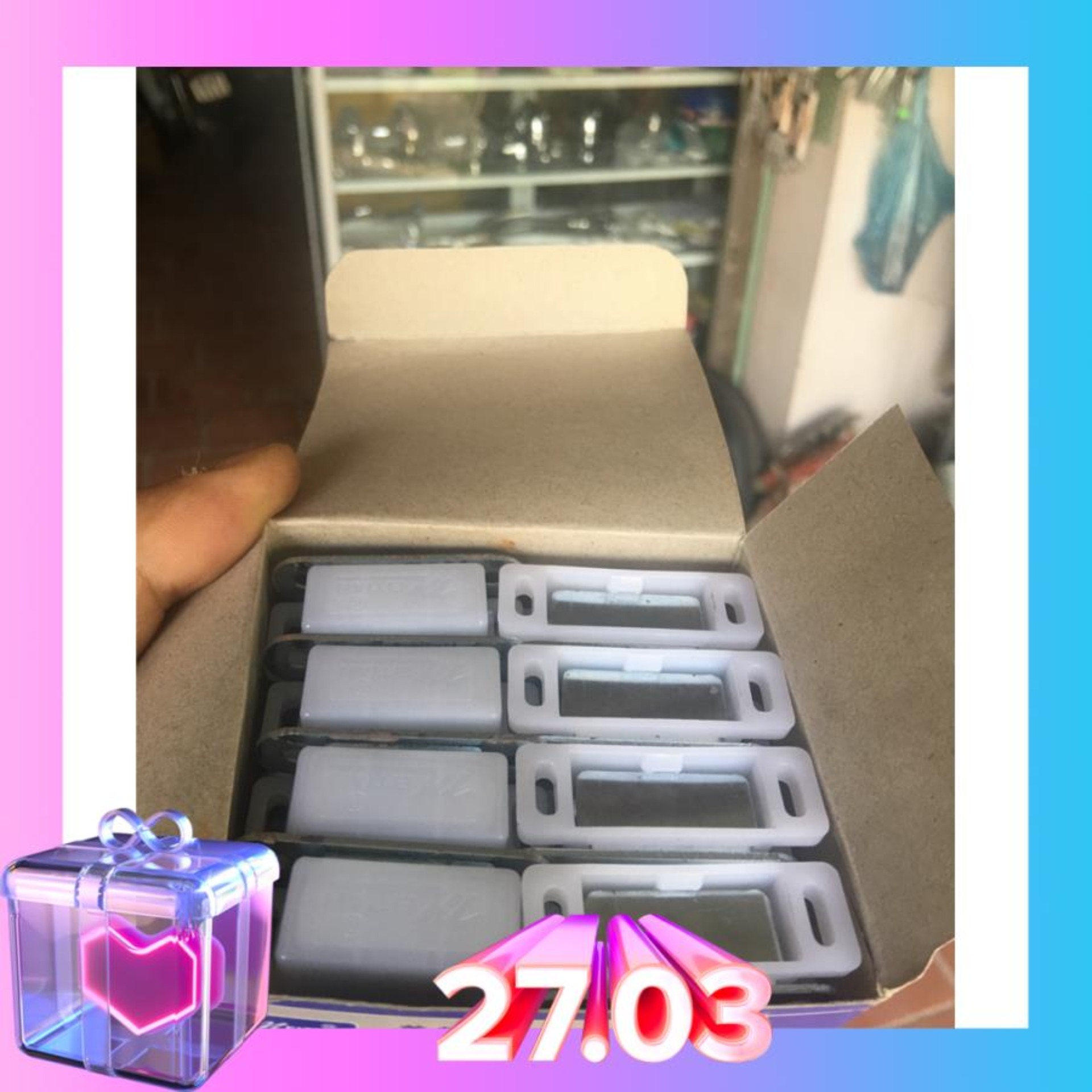 Hộp hít cửa tủ bếp nam châm trắng sứ nhỏ hộp 24 cái-Hộp Hít Cửa Tủ Bếp- Hộp Hít Cửa Cánh Trạn