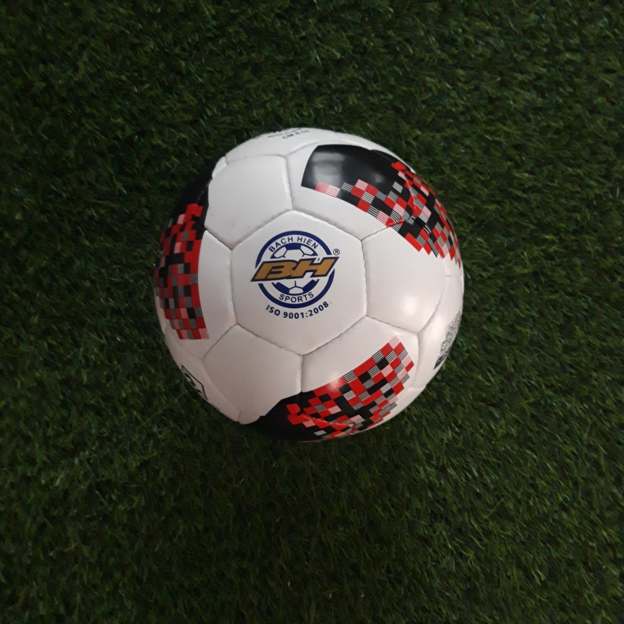 Quả bóng đá mẫu WC 2018 TELSTAR cao cấp Size 5 đỏ trắng tặng kem lưới +kim bơm bóng