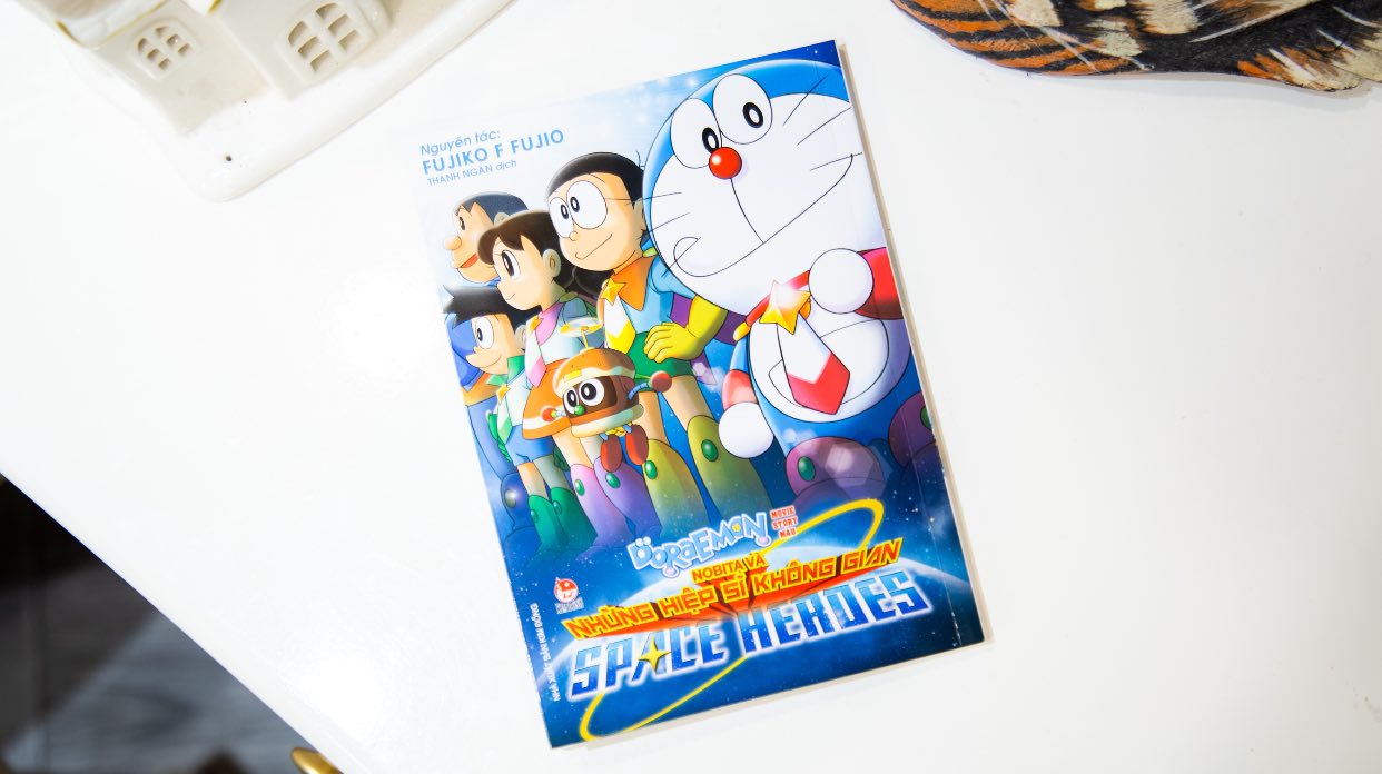Doraemon Story - Movie Story Color - Nobita and the Space Knights - Kim Dong Publishing House