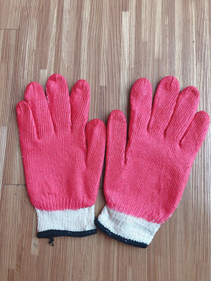 Hộp 10 đôi găng tay trắng phủ cao su đỏ 50g