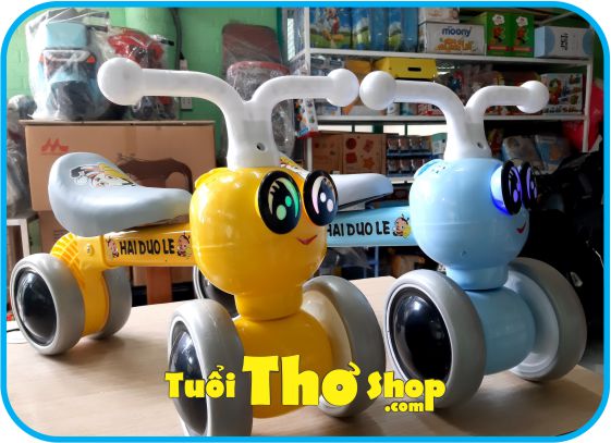 [HCM][CÓ NHẠC & ĐÈN] Bé tập vận động chòi chân cùng Xe Con Ong - Tuổi Thơ Shop