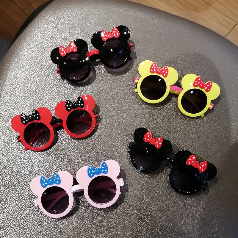 Kính mát gọng hình chuột mickey đáng yêu cho bé