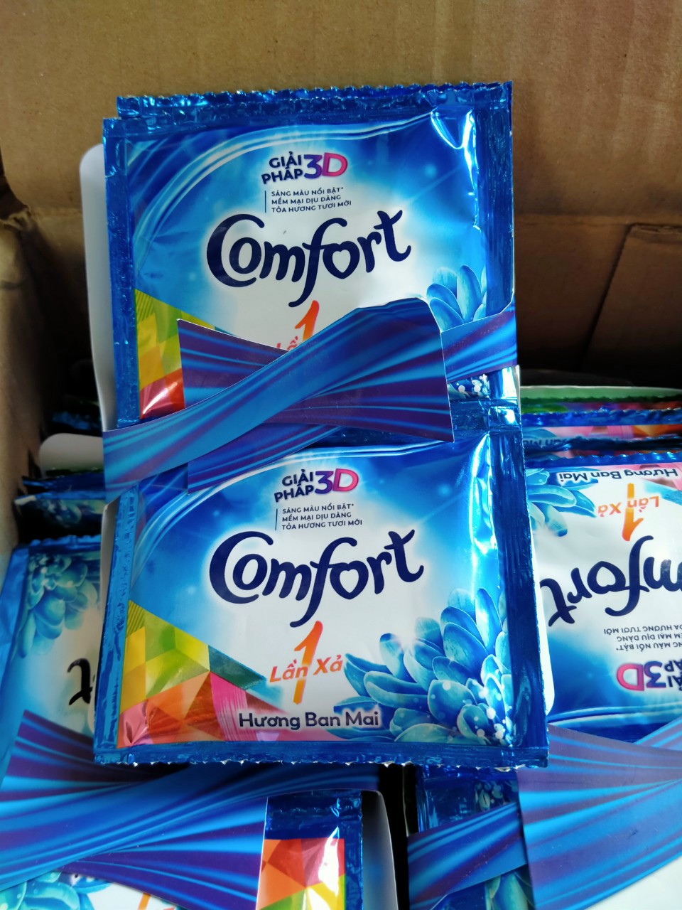 Combo 10 gói Comfort Hương Nắng Mai 20ml