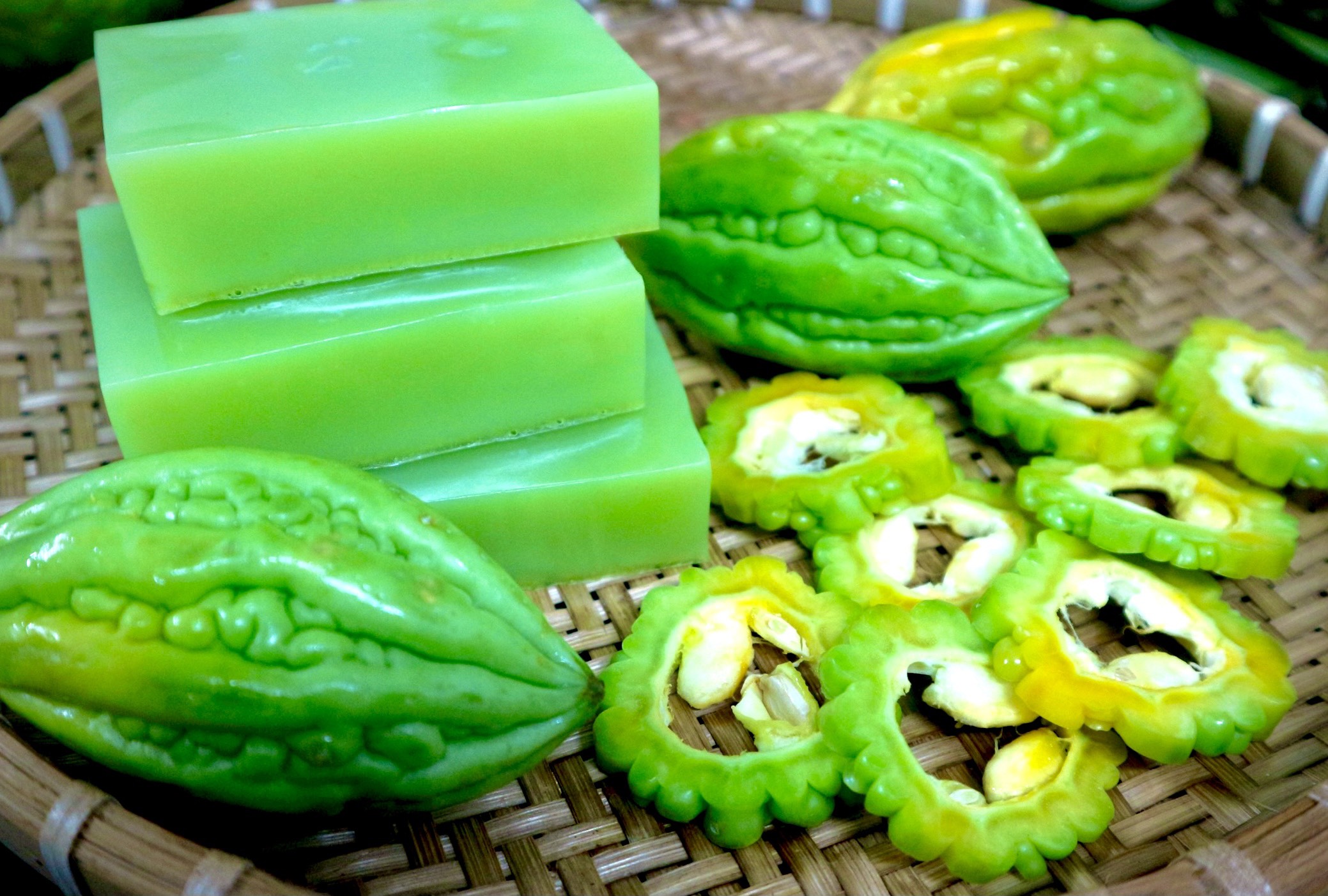 Xà bông khổ qua