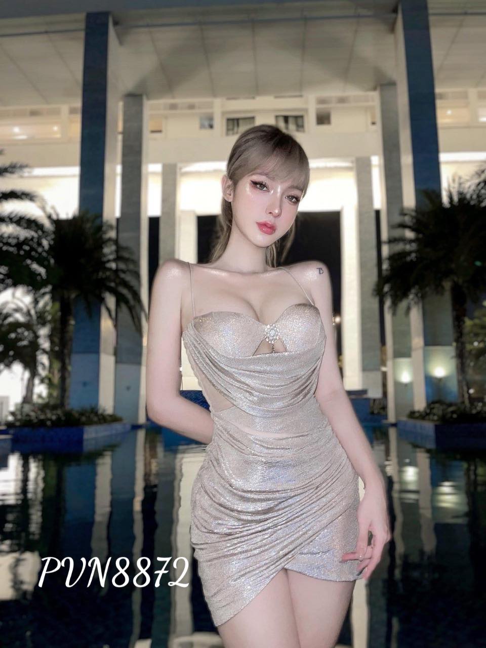 Đầm giấy trắng bạc