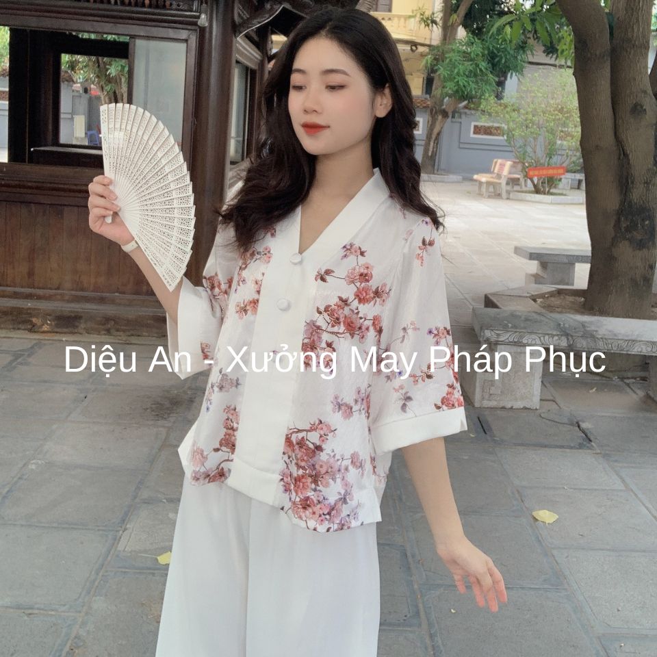 Bộ quần áo đi lễ chùa màu trắng hoạ tiết hoa đào ánh kim