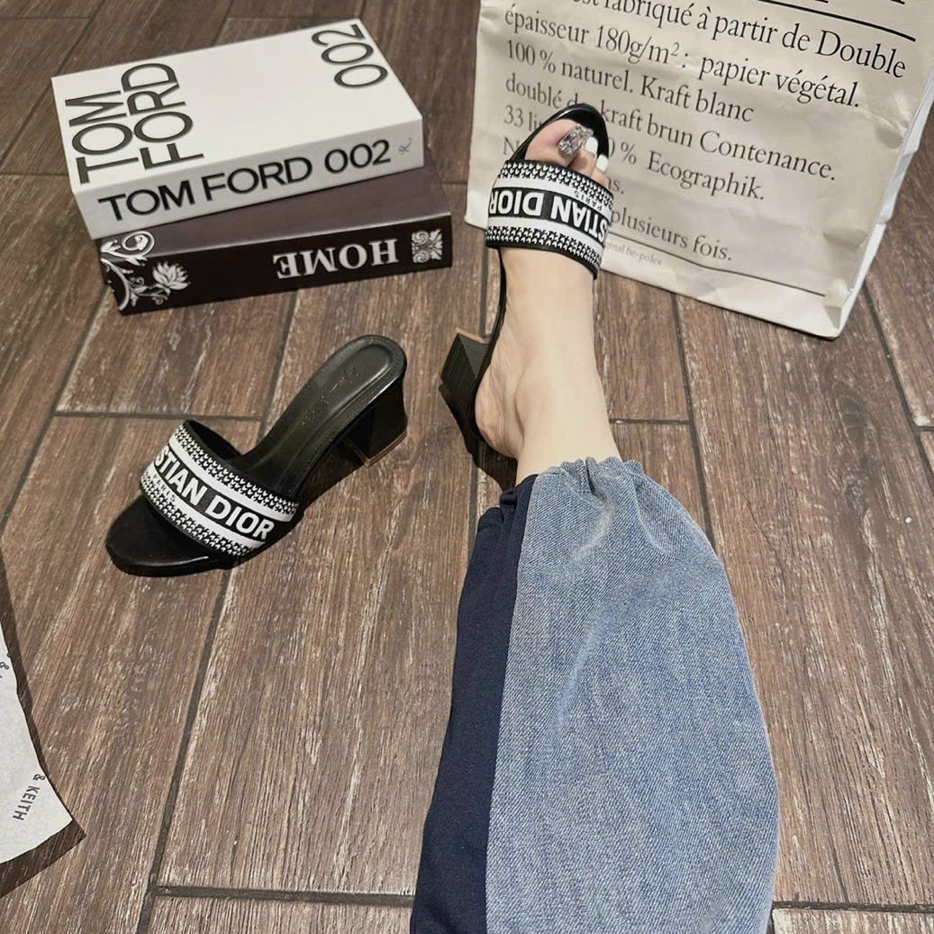 Giày cao gót sandal 7 phân quai mảnh chữ gót vuông cao cấp