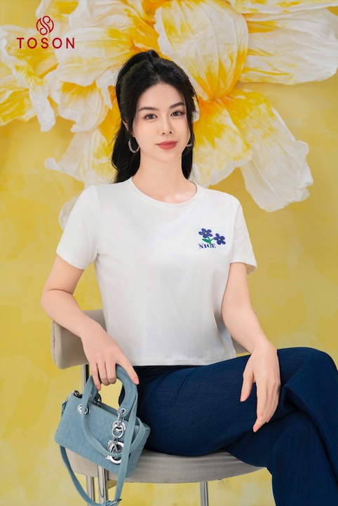 Áo cotton croptop trắng in hoa tím nhỏ toson ap333w34