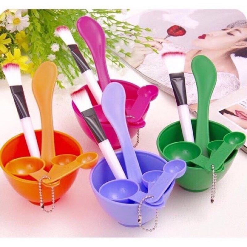 Bộ Dụng Cụ Giúp Việc Trộn Và Đắp Các Mặt Nạ ( Giao Màu Ngẫu Nhiên)