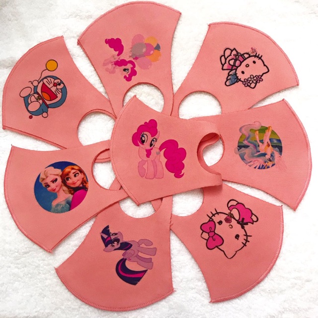 Set 2 khẩu trang vải su cho bé in hình siêu dễ thương