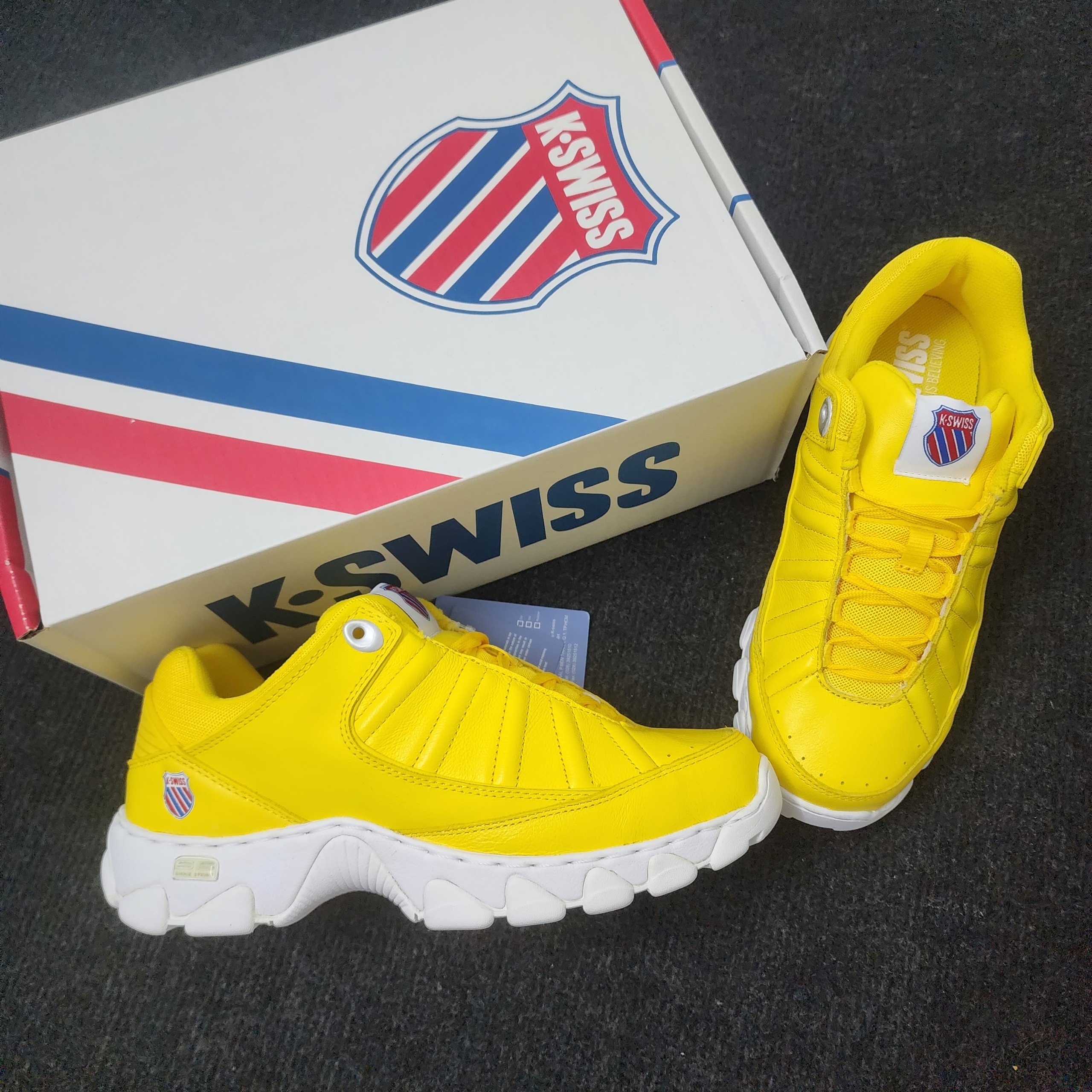 Giày Kswiss da thuộc nam nữ màu vàng mới