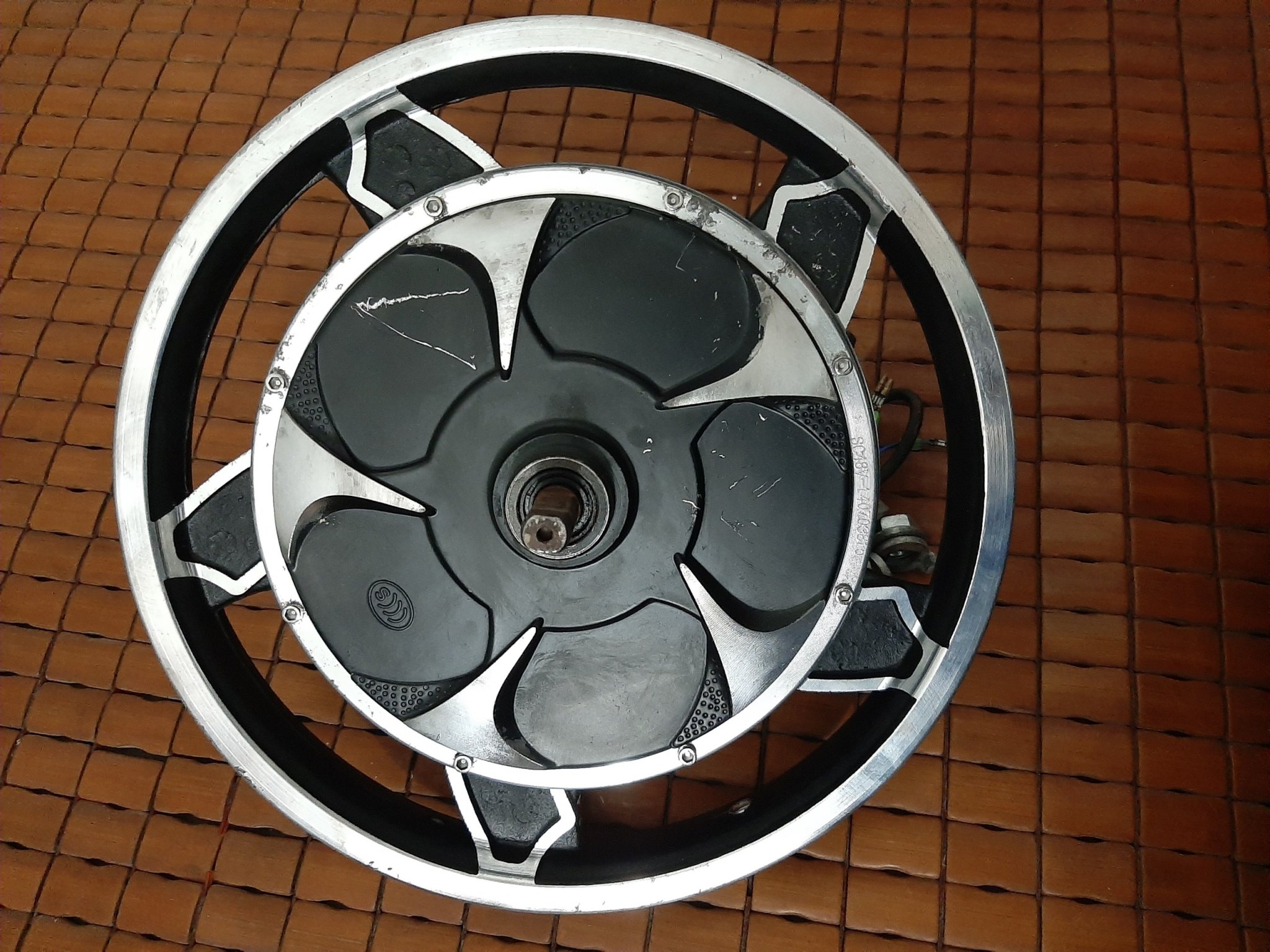 Động cơ xe điện  Honda tháo xe cỡ lốp16