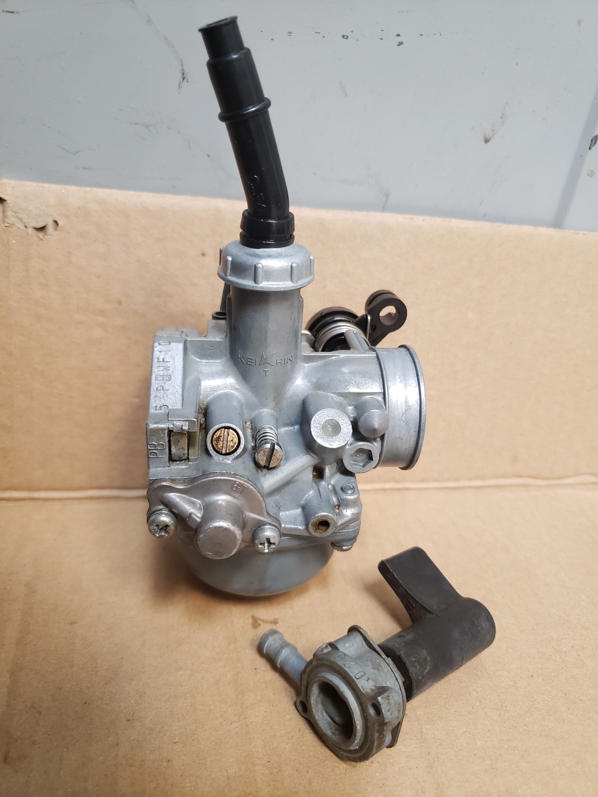 Bình xăng con bao xài Honda Wave RS 100 nguyên zin