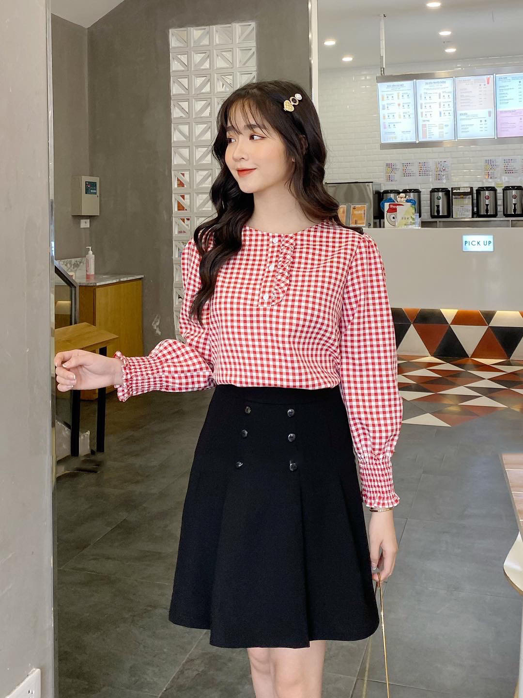 Chân váy công sở Chân váy chữ A xếp 4ly trước phối 6 cúc dài 50 cm - Min Public Fashion