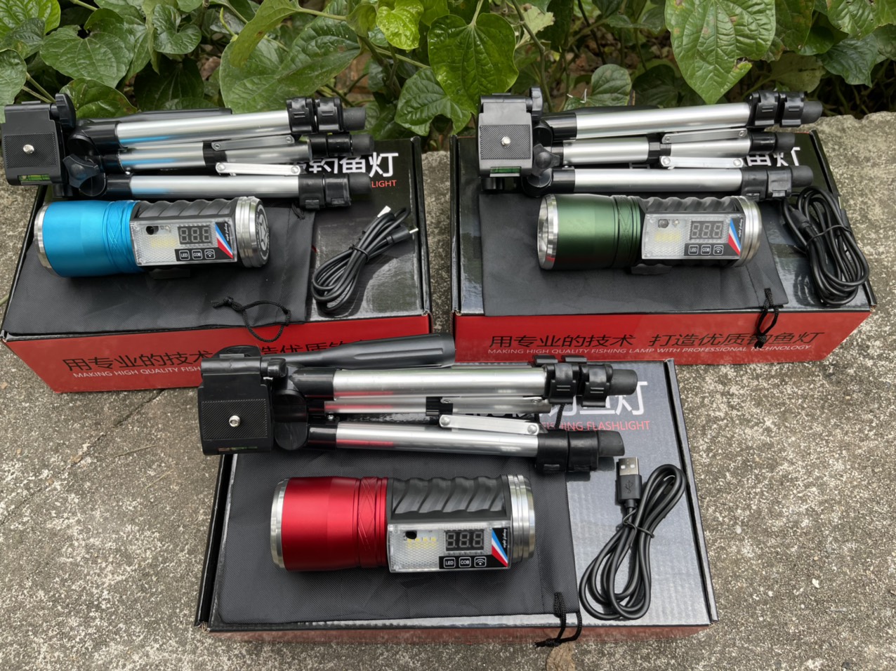 Đèn soi phao câu đài ban đêm, màu xanh dương , xanh lá và đỏ đô , đánh lừa thị giác của cá , giảm tỉ lệ cá chạy