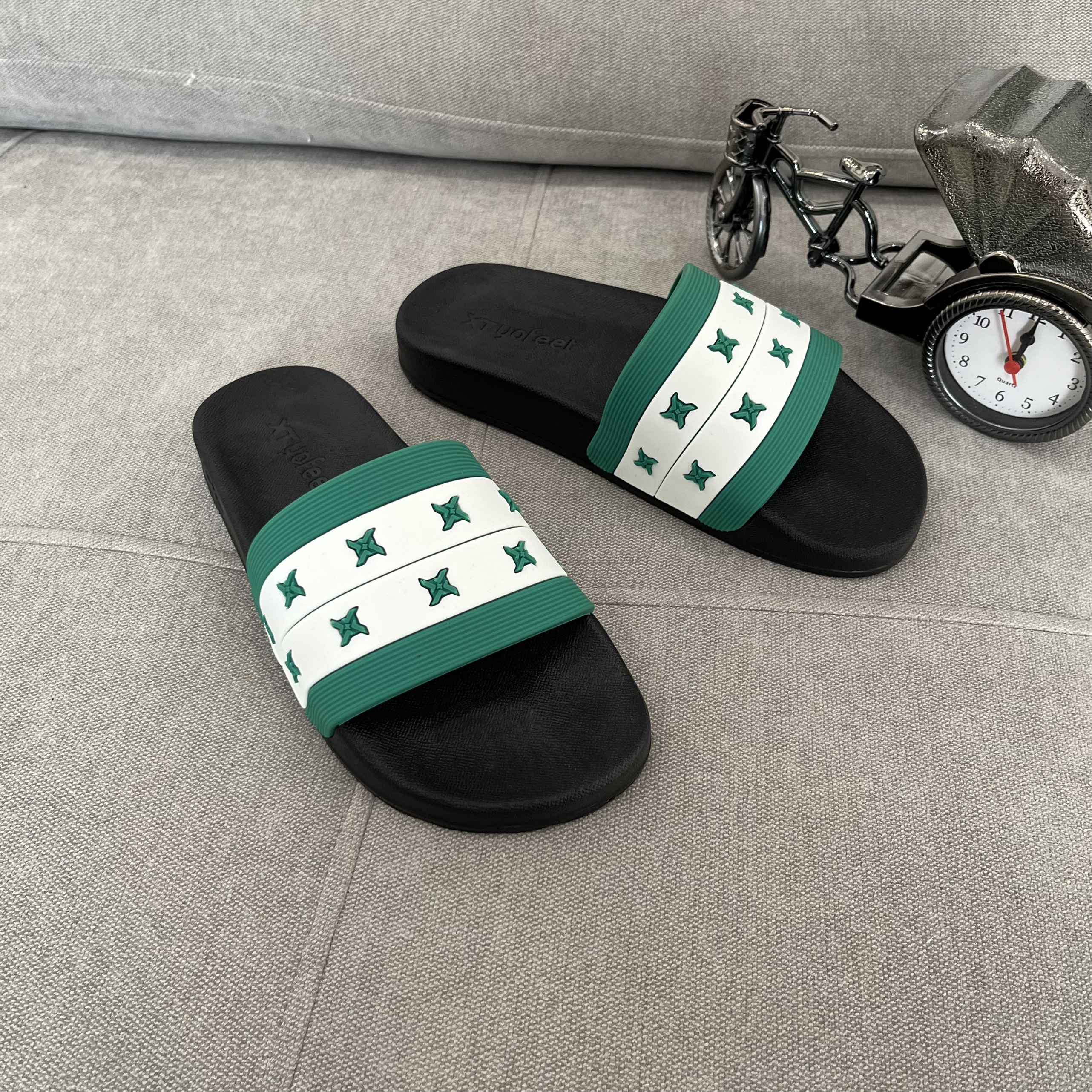 Dép lê nam nữ quai ngang dép logo xt yofeet