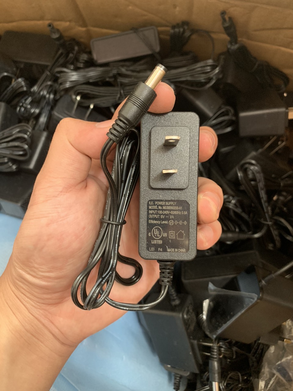 Nguồn 5v-2a chân to - adapter 5v-2a chân to - giá rẻ