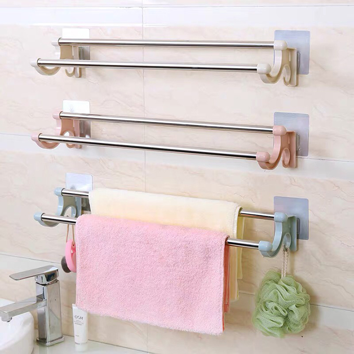 Kệ treo khăn tắm tiện lợi giúp bạn treo đồ trong nhà tắm tiện lợi, không làm hư hại mặt gạch.Không cần phải khoan tường gắn đinh, dán móc bằng keo 2 mặt.     Ngoài ra, bạn có thể dùng treo các vật dụng khác (đồ cá nhân lúc tắm, cây lau,...)