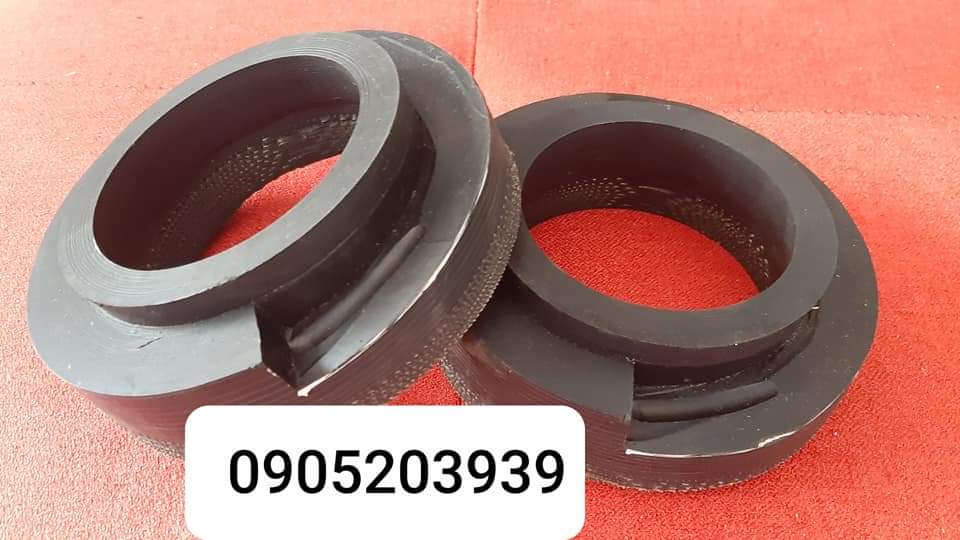 2 cục cao su nâng gầm xe captiva