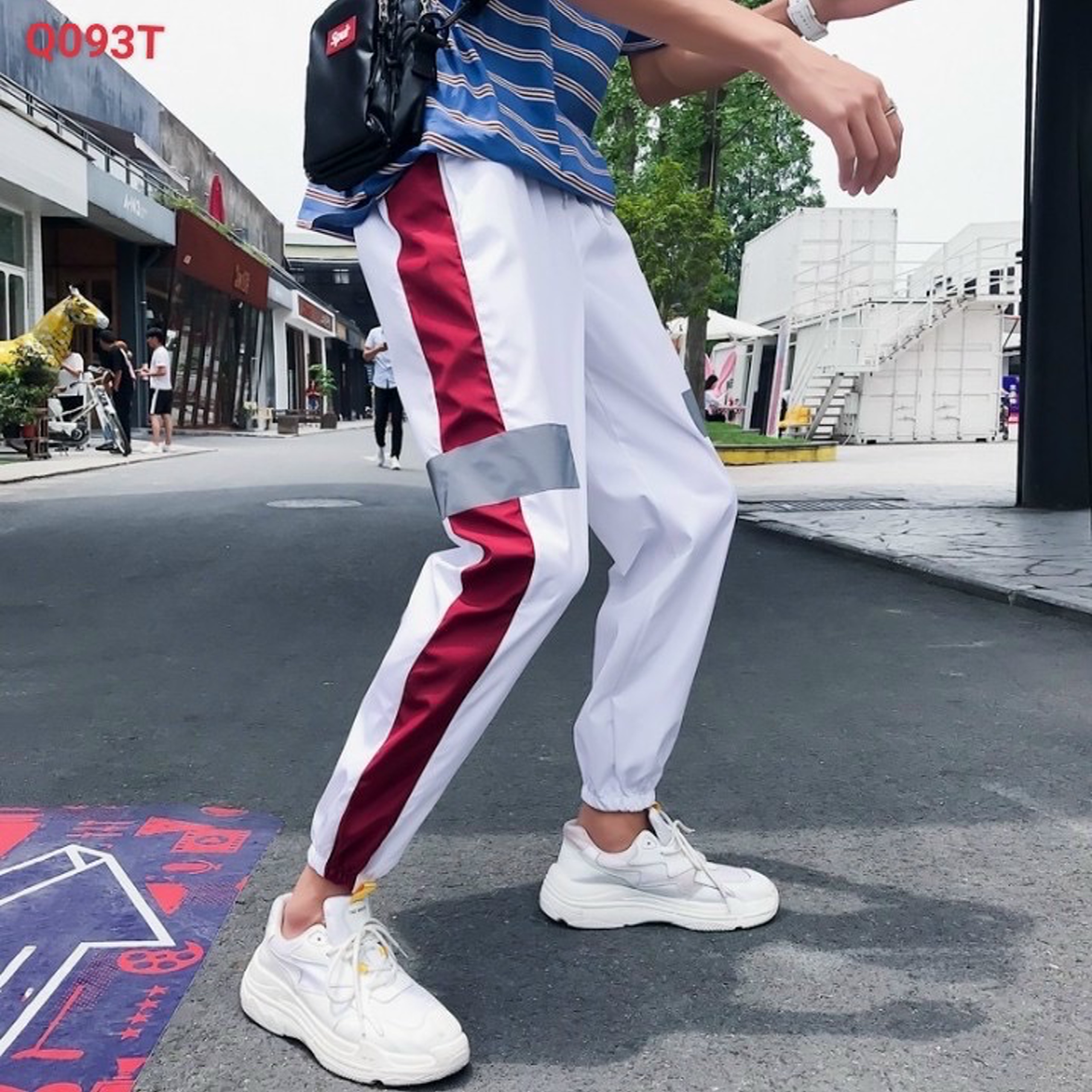 Quần Jogger Hiphop Nam Nữ Viền Vạch Phản Quang Thể thao chất nỉ mịn có 2 màu đen và trắng ĐT